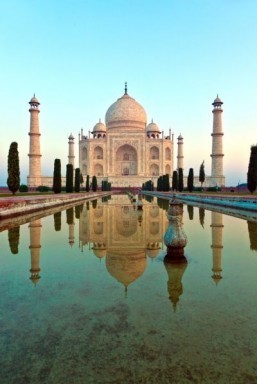 India moves to ease visa restrictions to attract tourists