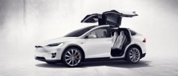 Tesla and Spotify team to offer first-ever premium service