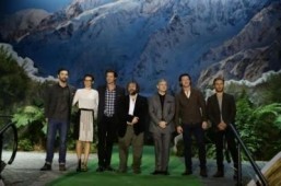 Giant ‘pop-up book’ showcases ‘The Hobbit’ scenery