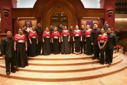 UST singers alumni performs in a Christmas concert